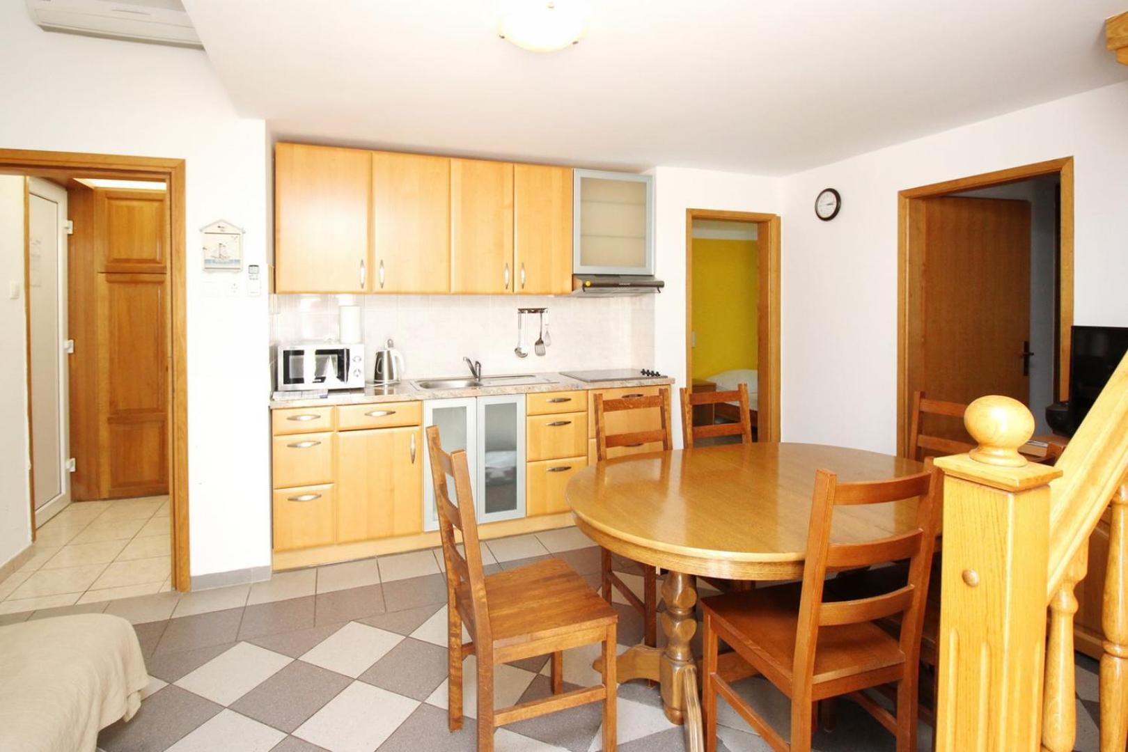 Apartments Mikulan Beach Baska  Ngoại thất bức ảnh